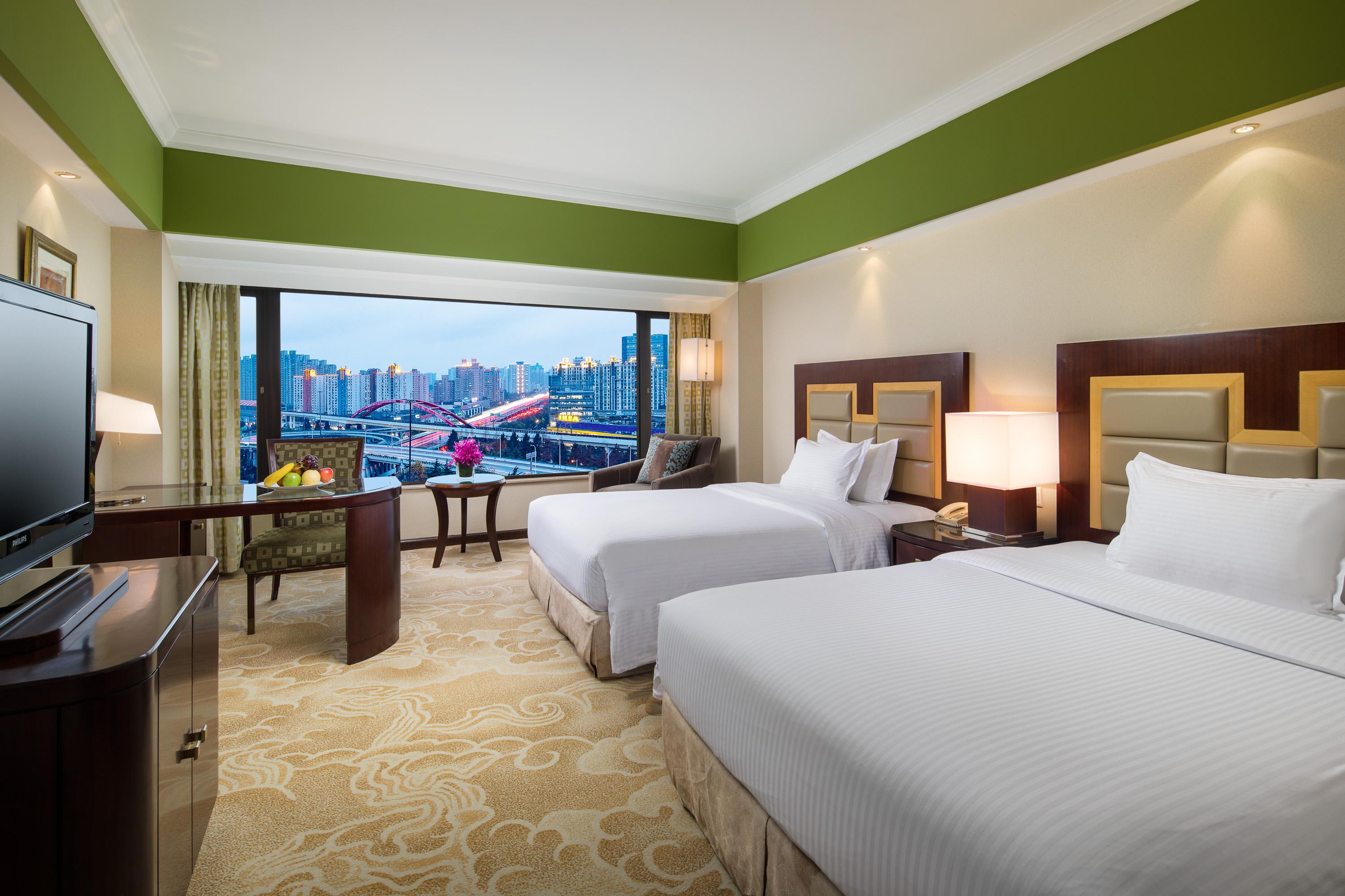 Hua Ting Hotel And Towers Shanghai Exterior photo