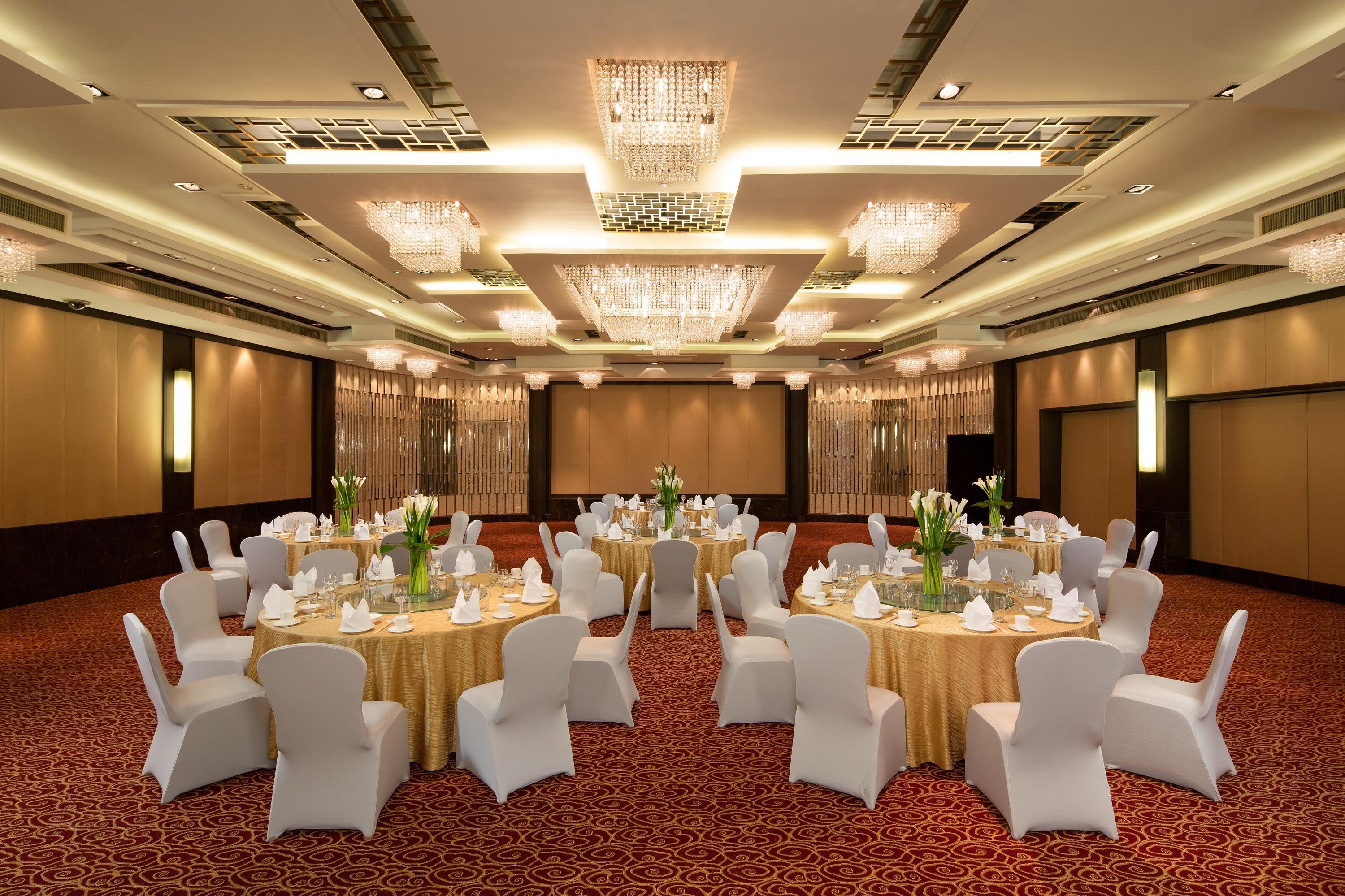Hua Ting Hotel And Towers Shanghai Exterior photo