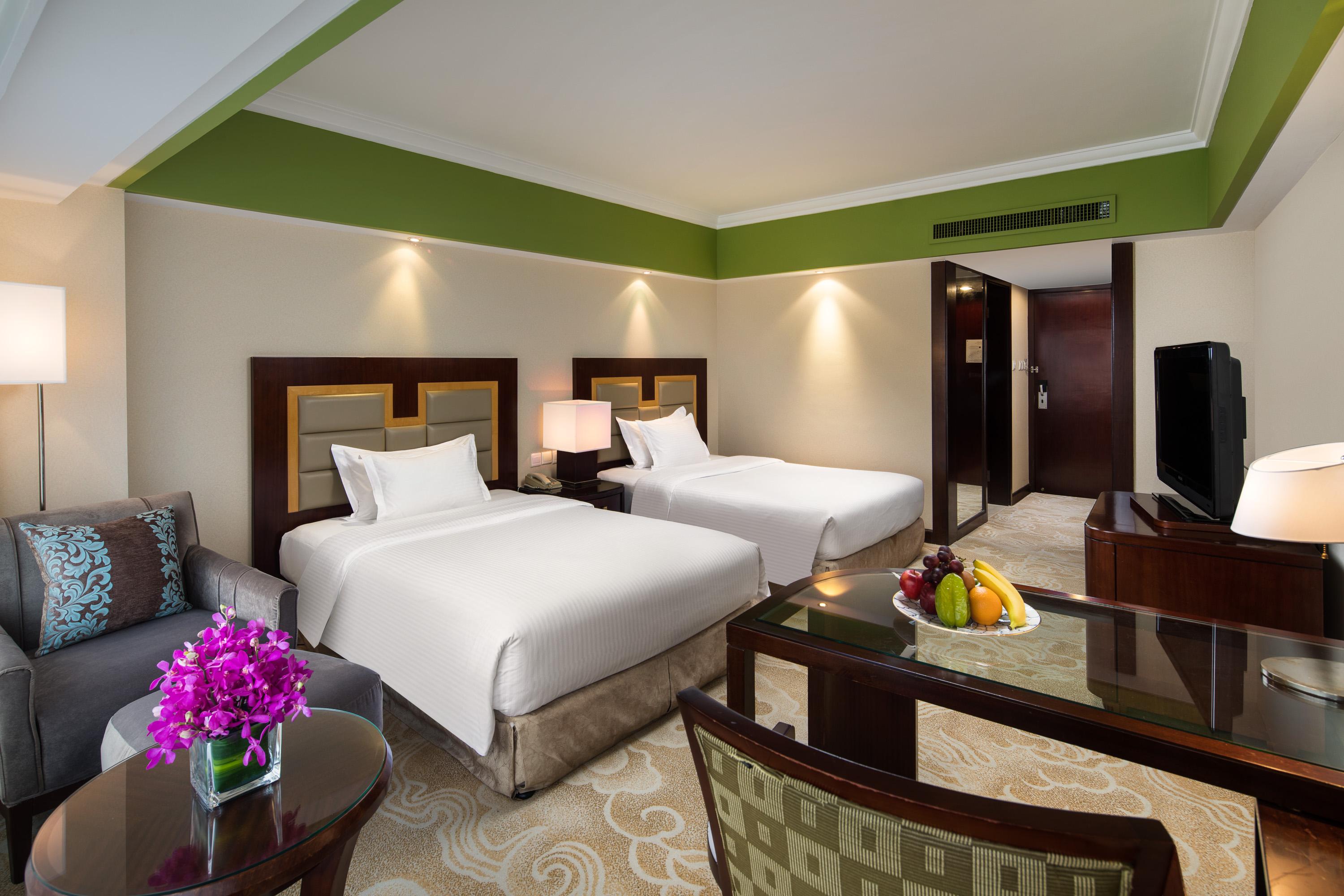 Hua Ting Hotel And Towers Shanghai Exterior photo