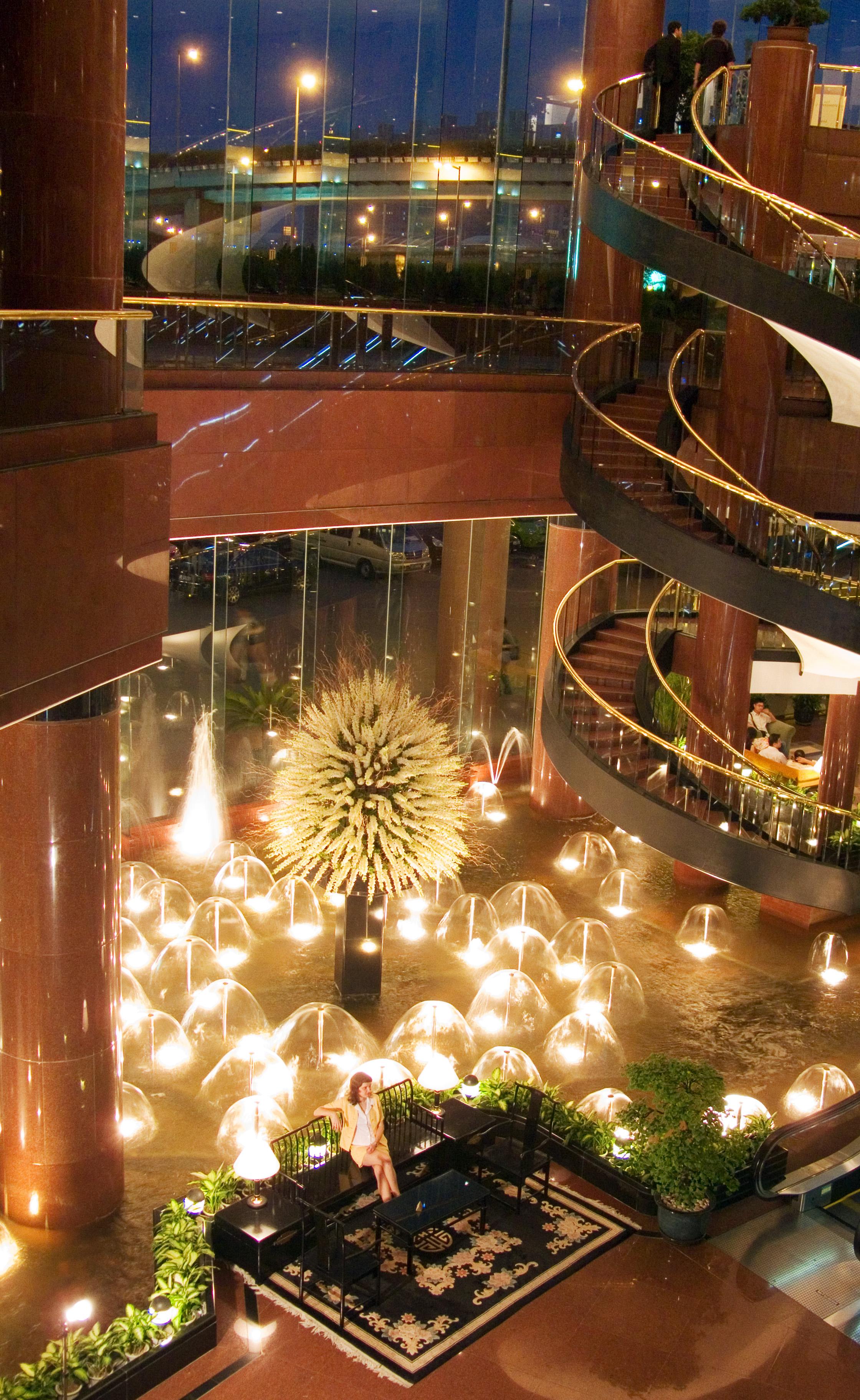 Hua Ting Hotel And Towers Shanghai Exterior photo