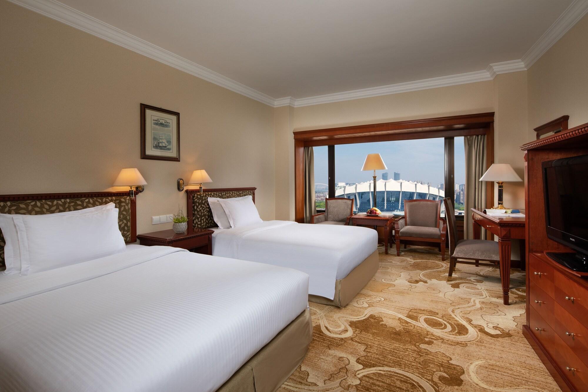 Hua Ting Hotel And Towers Shanghai Exterior photo