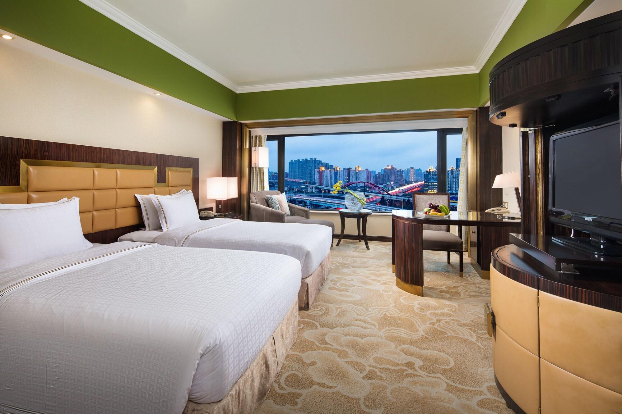 Hua Ting Hotel And Towers Shanghai Exterior photo
