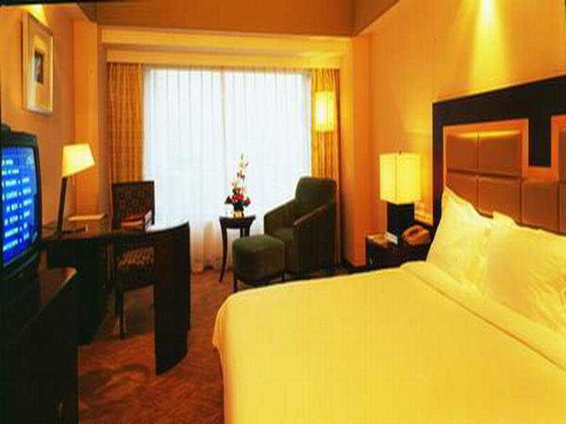 Hua Ting Hotel And Towers Shanghai Exterior photo