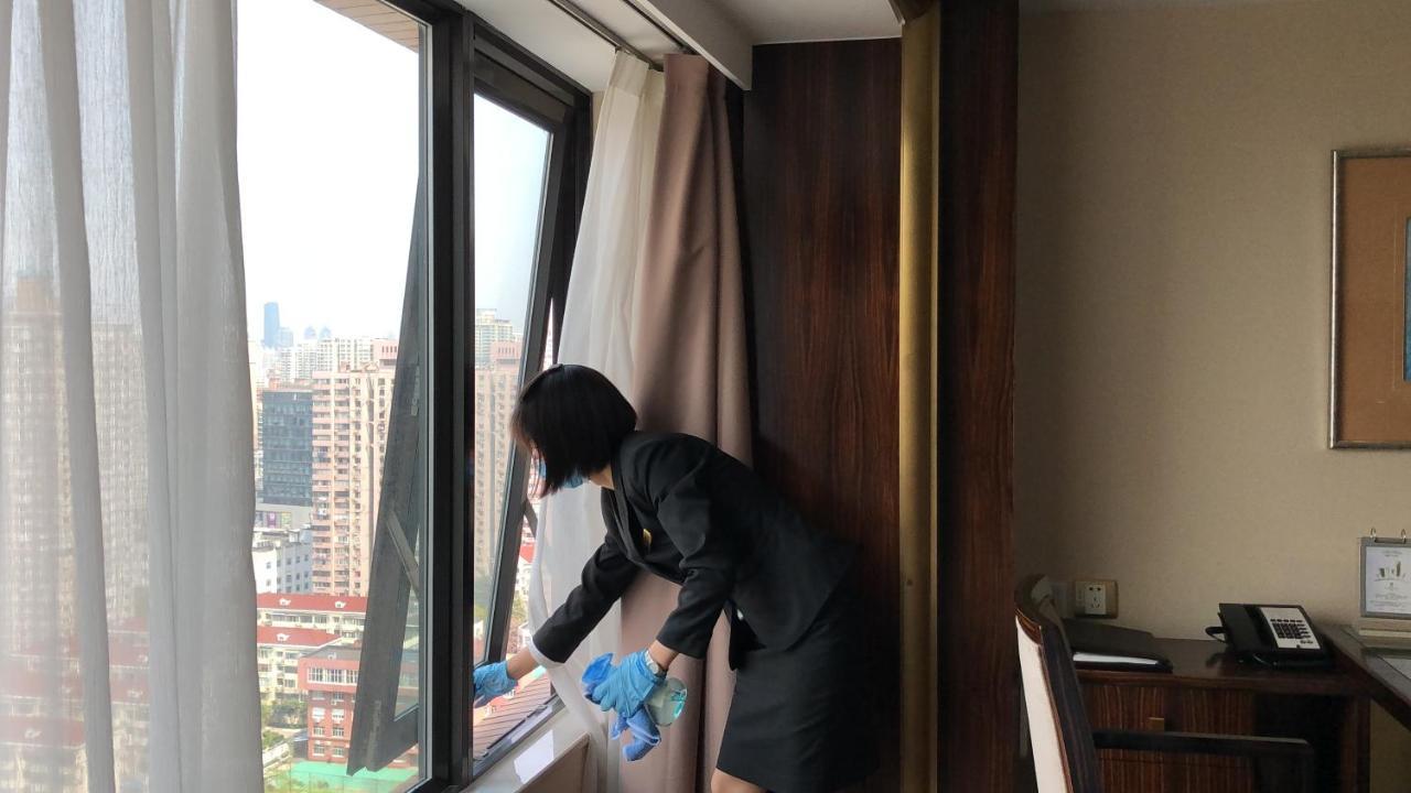 Hua Ting Hotel And Towers Shanghai Exterior photo